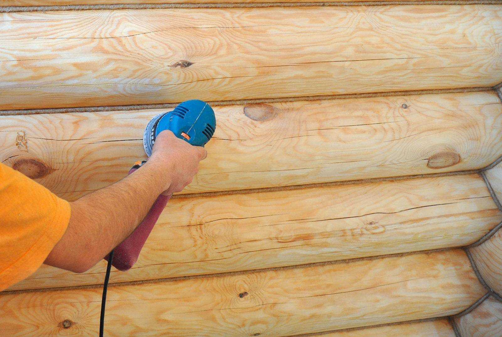 Окраска деревянных фасадов – подготовительные мероприятия и технология выполнения работ