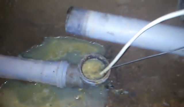 Как утеплить трубу водопровода на улице, чтобы не замерзала зимой способы, фото, видео
