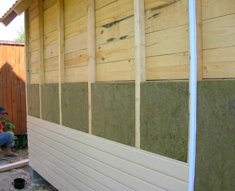Чем лучше утеплить стены деревянного дома снаружи
