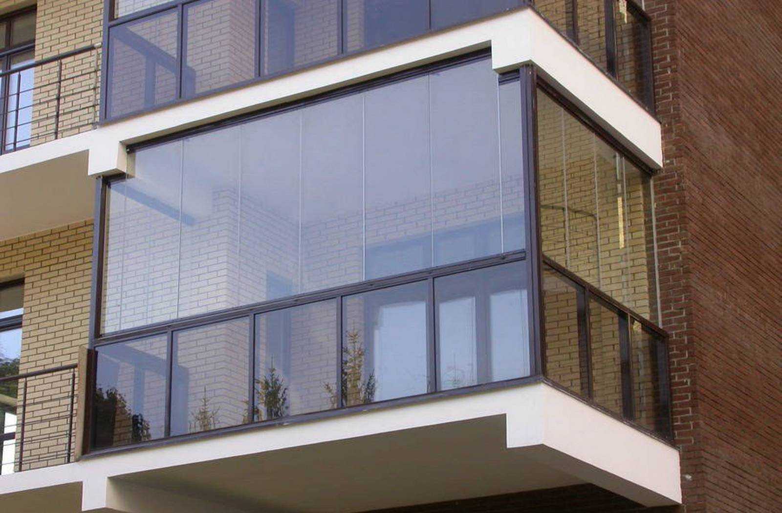 Стоит ли делать панорамный балкон: плюсы и минусы, особенности и уютный дизайн