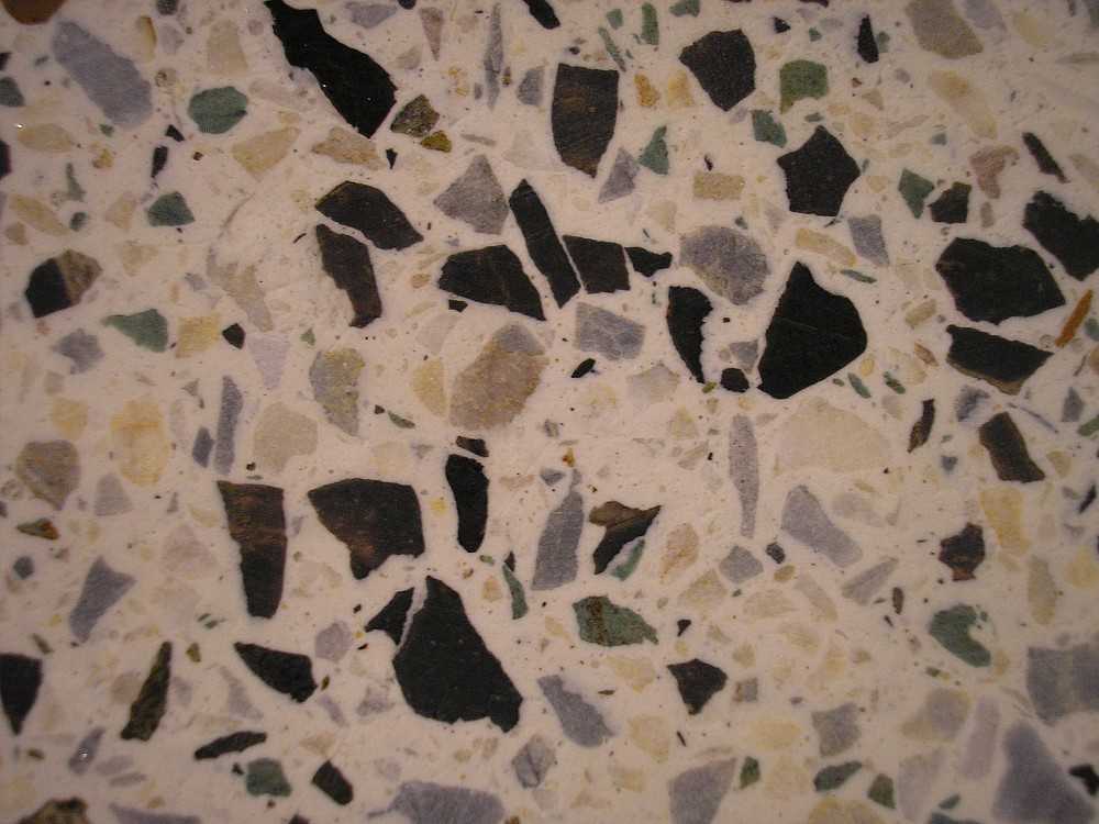 Плитка под мрамор (81 фото): керамические и мраморные черные и белые материалы, настенные покрытия больших размеров