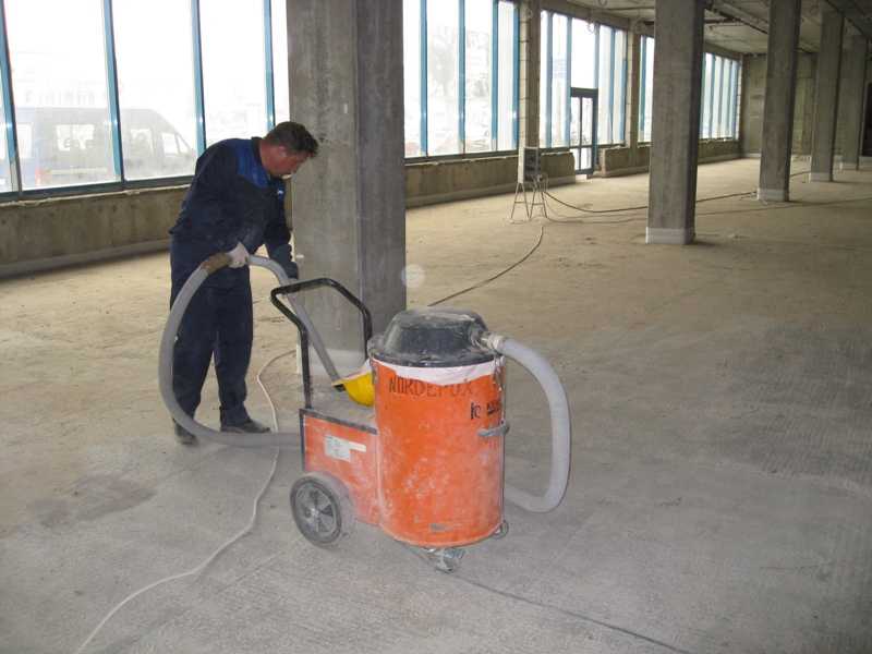 Обеспыливание бетонного пола: варианты, материалы и технологии