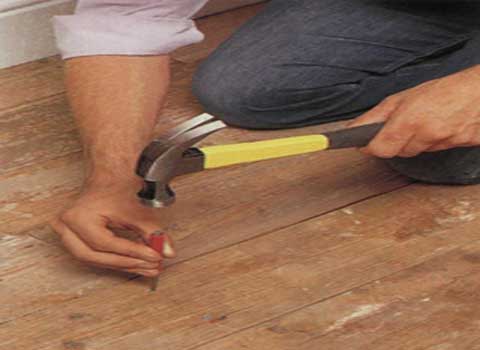 Как убрать скрип деревянного пола в квартире: почему скрипят доски, как устранить неприятный звук