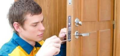 Замена дверных ручек для разных типов дверей своими руками