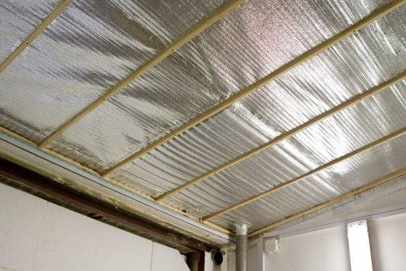 Чем утеплить потолок в частном доме - рекомендации