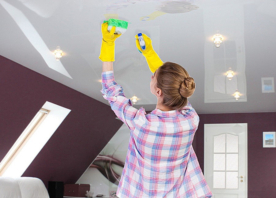 Как помыть матовый натяжной потолок без разводов в домашних условиях? как ухаживать и как почистить, чем мыть, советы по уходу за матовым потолком