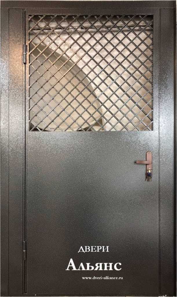 Железная тамбурная дверь. Тамбурная дверь однолистовая. Решетчатая дверь металлическая. Дверь тамбурная металлическая. Дверь-решетка металлическая.