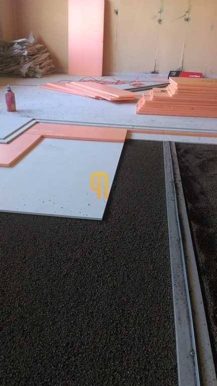 Утепление бетонного пола пенопластом. как правильно утеплить бетонный пол в квартире?