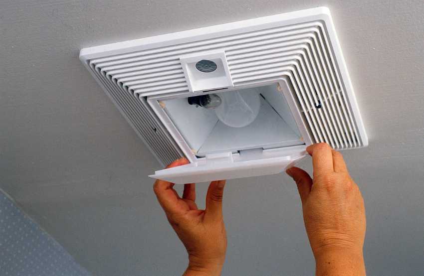 Потолочный вытяжной вентилятор для ванной комнаты и туалета